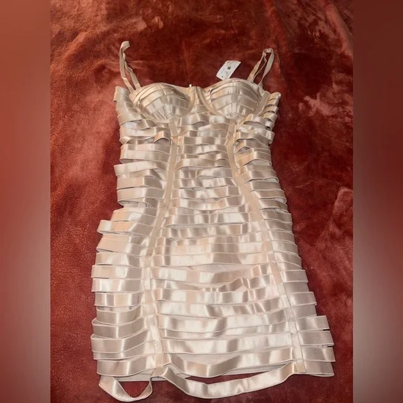 Bodycon Bandage Mini Dress. Size M - Picture 1 of 4